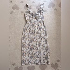 Abercrombie white floral slit dress, adjustable strap, size small